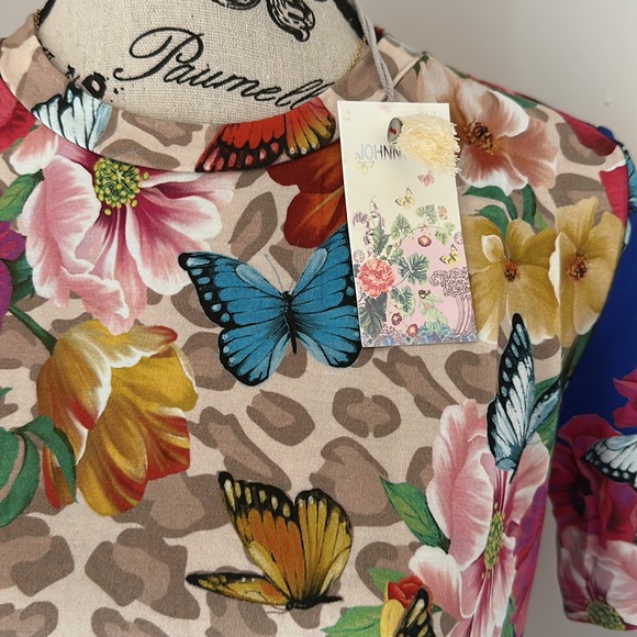 Johnny Was Mayflower Tee - Picture 5 of 7